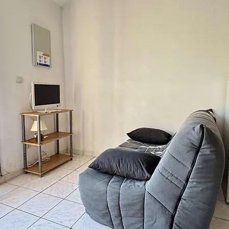 Maison 2 Pieces Mezzanine 6 Couchages Sur Ar440-072 *